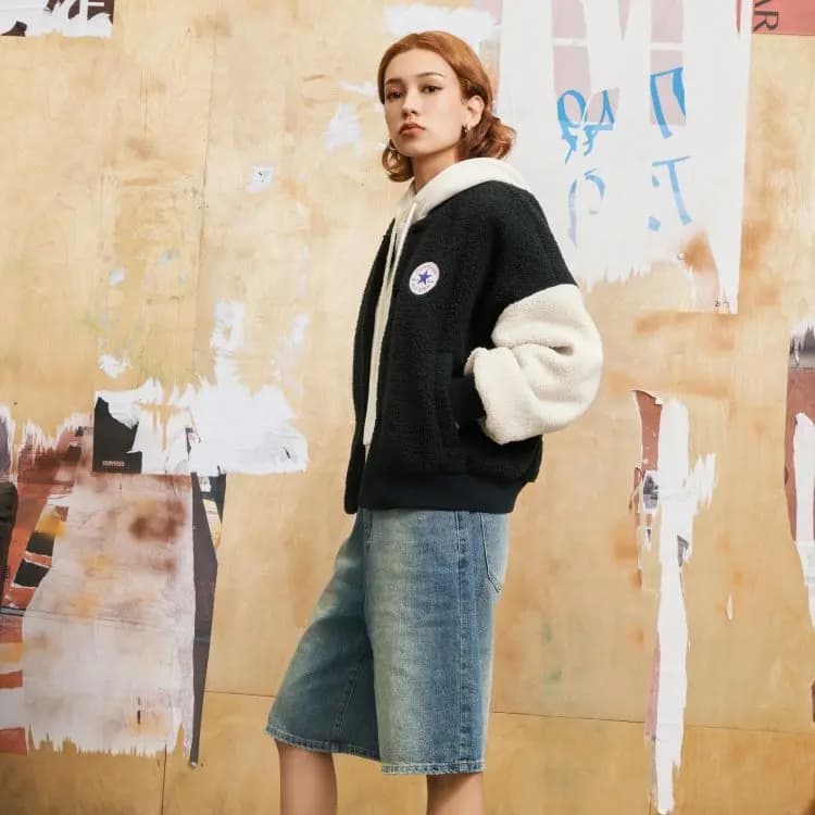 Converse SHERPA VARSITY Baseball Jerseys Qadın Qara/Ağ 5