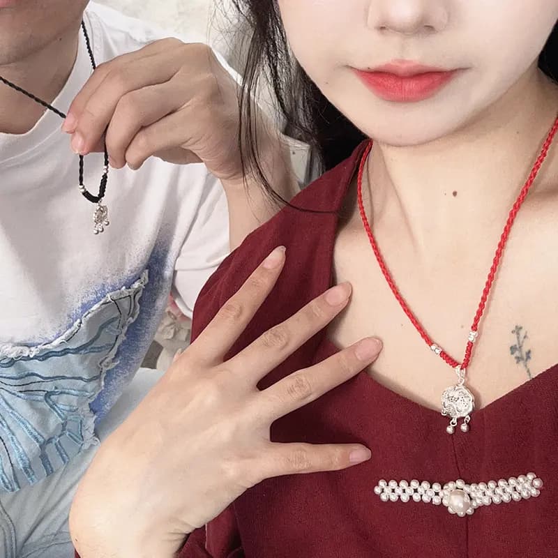 DAISY BEAUTY New Chinese Style Pure Silver Peace Longevity Lock Silver Necklace Girls Silver Lock Popular Gift Couple Bestie Collarbone Necklace Pendant Jewelry S990 Pure Silver Necklace Unisex Couple 17