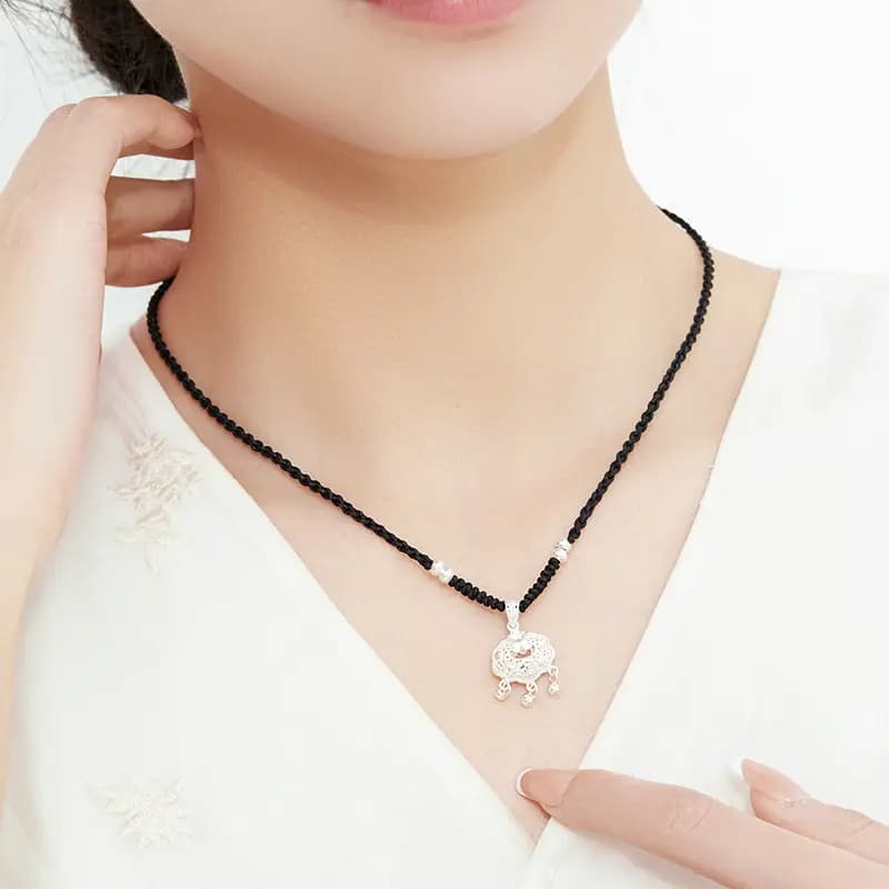 DAISY BEAUTY New Chinese Style Pure Silver Peace Longevity Lock Silver Necklace Girls Silver Lock Popular Gift Couple Bestie Collarbone Necklace Pendant Jewelry S990 Pure Silver Necklace Unisex Couple 5