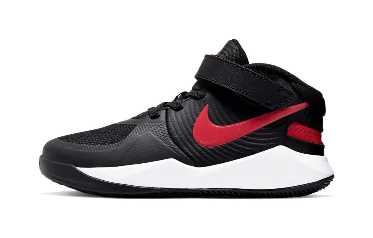 Nike Team Hustle D 9 FlyEase Low-Top Uşaq Basketbol Ayaqqabısı Qara/Qırmızı