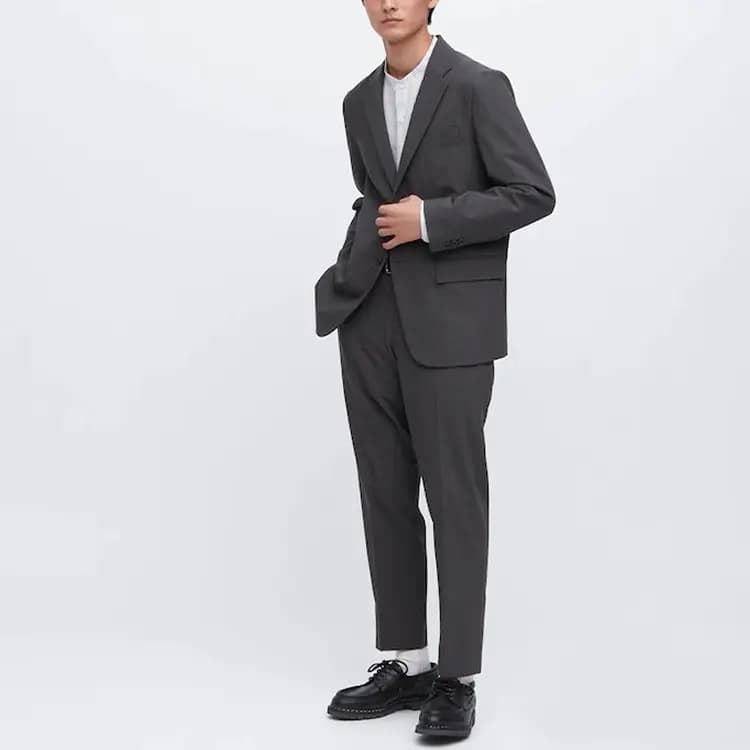 UNIQLO Suit Trousers Men Dark Gray 2