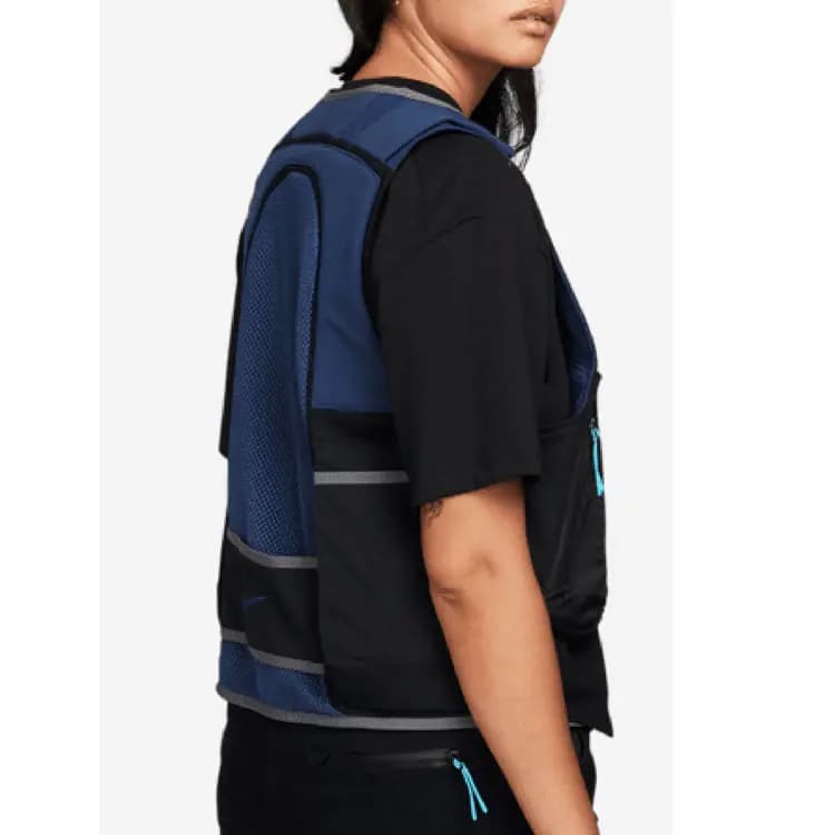 Nike ISPA Vests Unisex 3