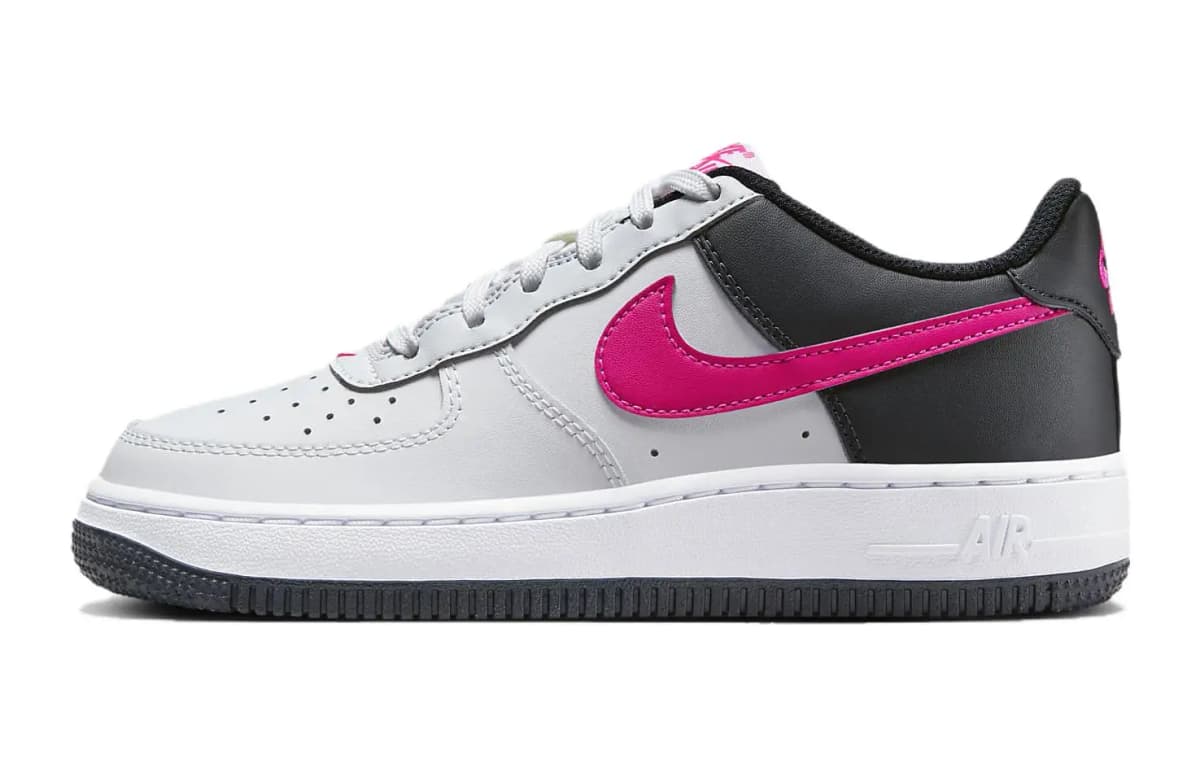 Nike Air Force 1 Uşaq Ayaqqabısı Ağ/Qara