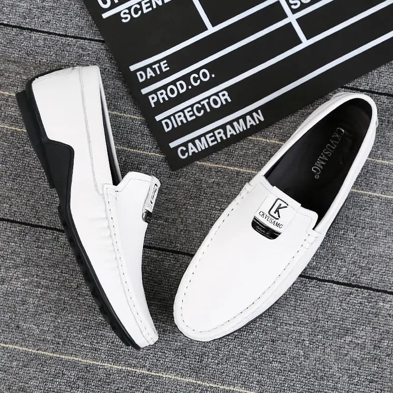 CKVUSAMG Gommino Loafers Unisex 19