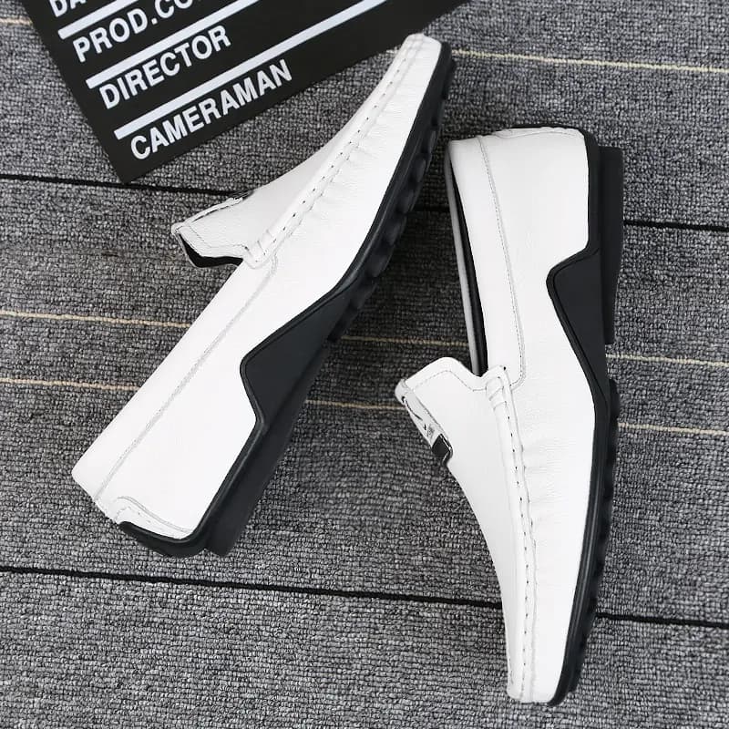 CKVUSAMG Gommino Loafers Unisex 20