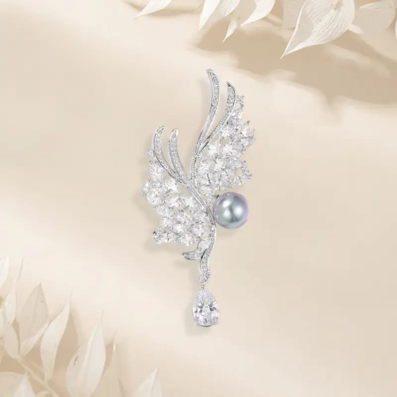 JUICY GRAPE Wing Butterfly İnci Broş Qadın 6