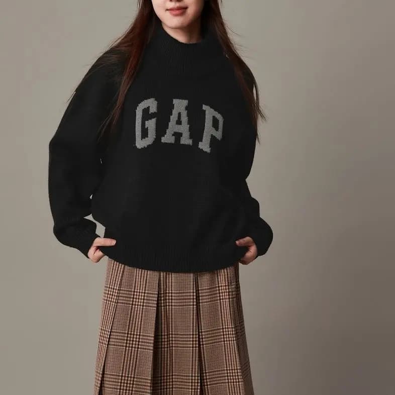 GAP Logo Mock Neck Qadın Sviteri 8