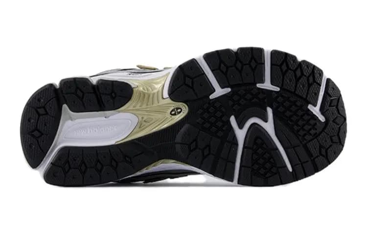 New Balance 1906R White Metallic Gold GS 5