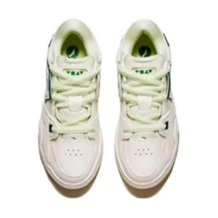 ANTA Kids Round Toe Lace-Up Cushioning Wear-Resistant Low-Top Skate Shoes White Green 3