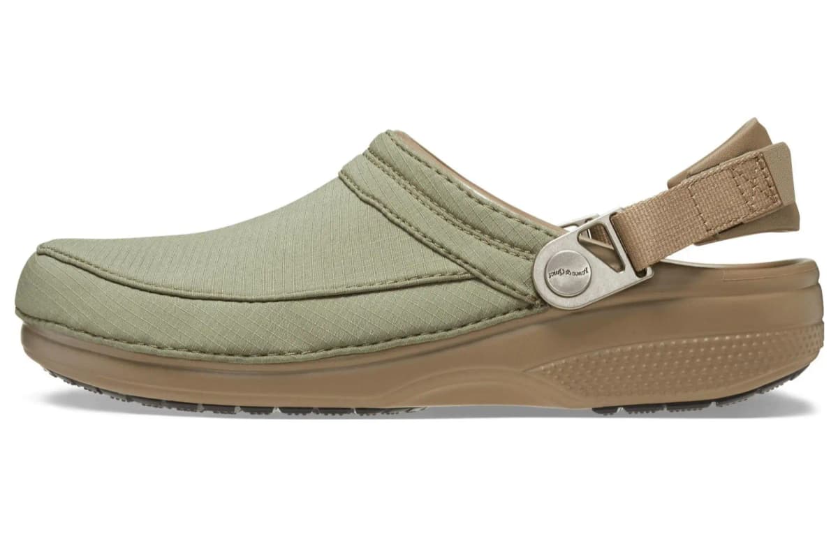 Crocs Classic Clog Museum Of Peace And Quiet Xaki