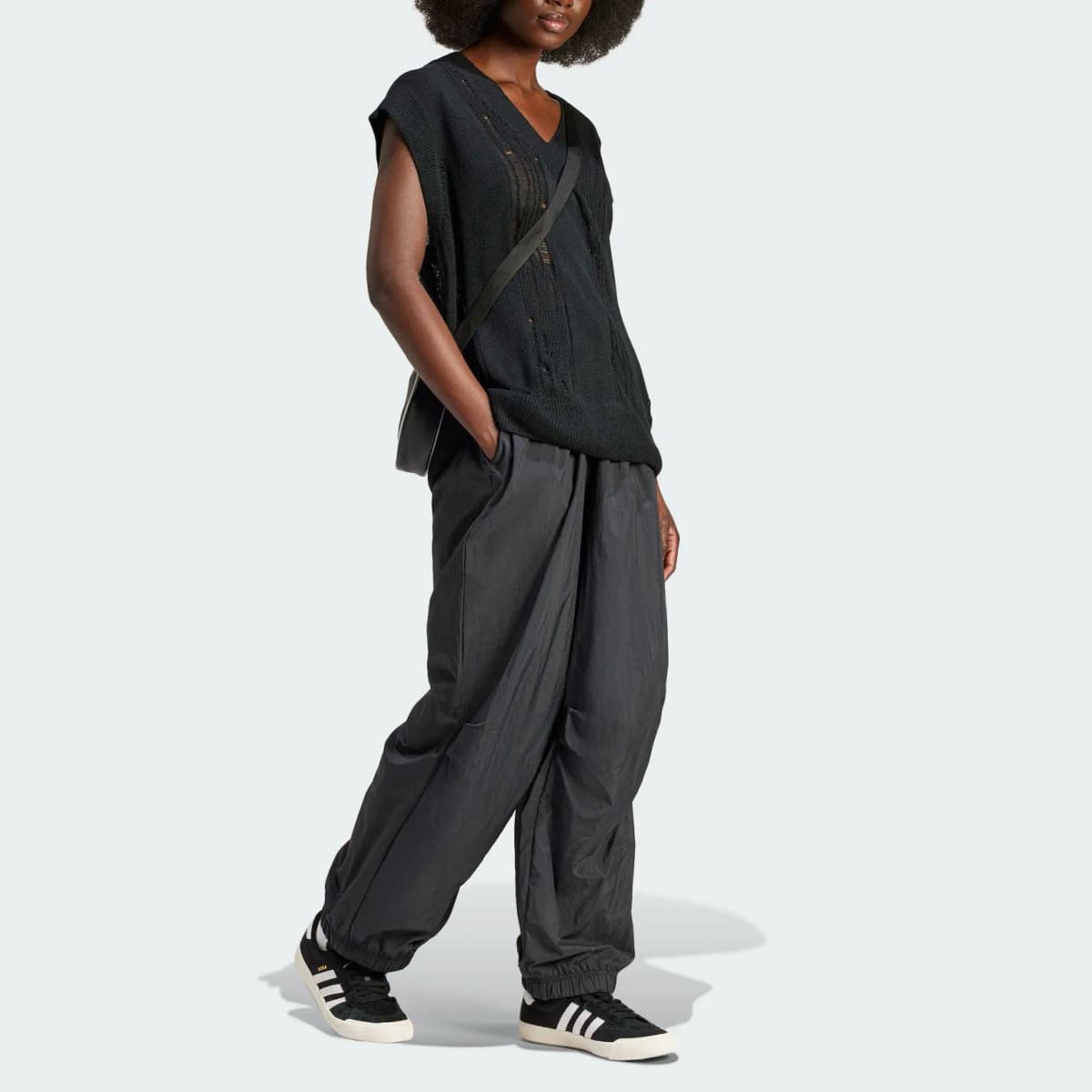 adidas Originals Distressed İdman Maykası Qadın Qara 4