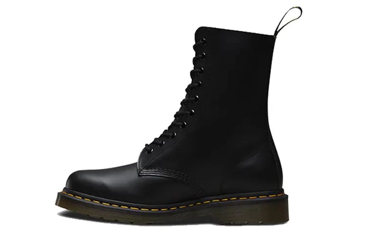 Dr.Martens 1490 Black Smooth Leather