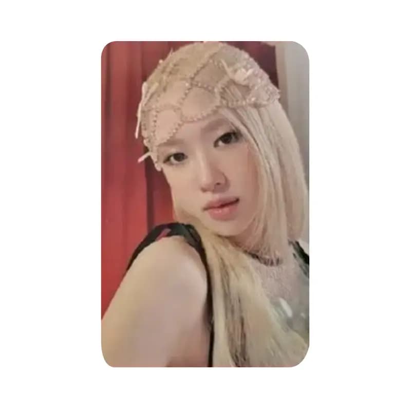 YG Entertainment ROSÉ 2024 Desk Calendar [HANK & ROSÉ] Selfie Photocard