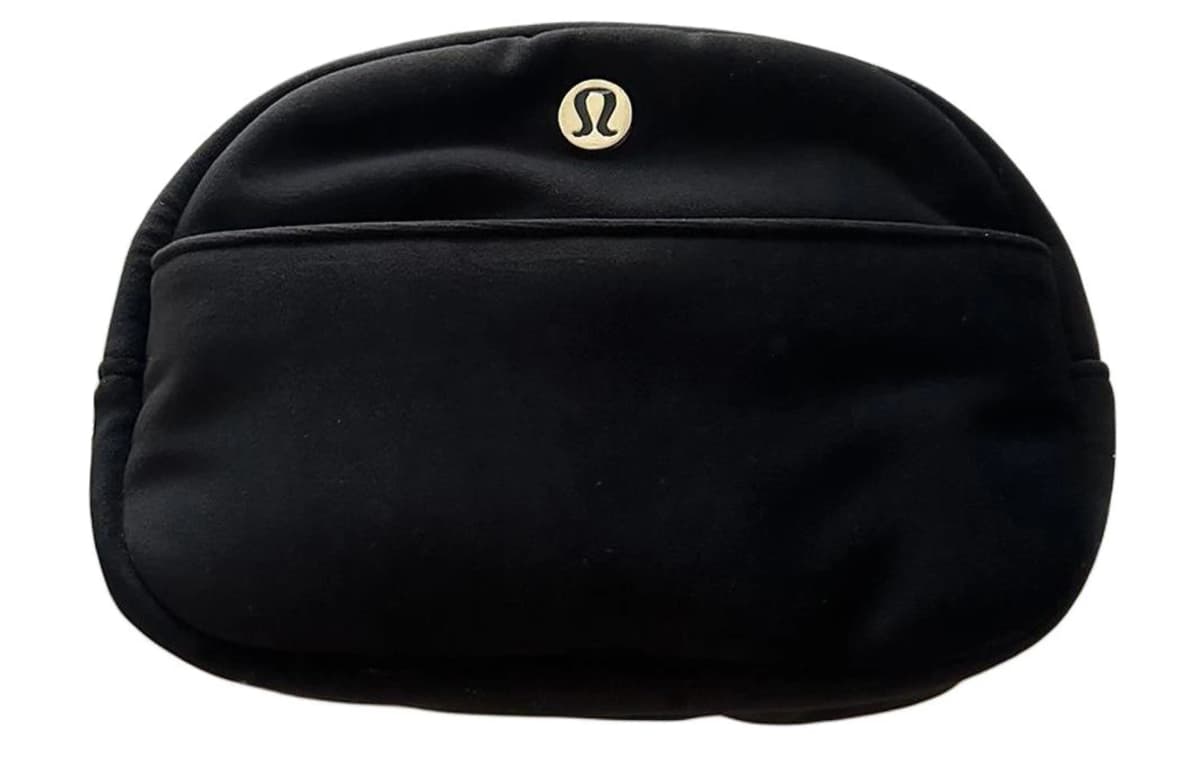 lululemon Go Getter 0.7L Qadın Çantası Qara/Qızılı