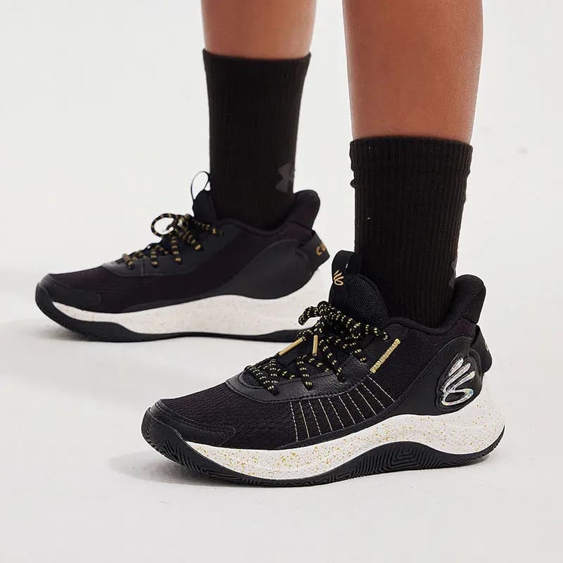 Under Armour Breathable Children's Basketball Shoes Teenagers 23