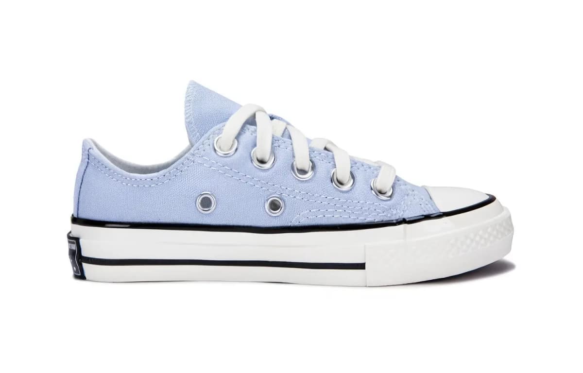 Converse Chuck 70 Low-Top Canvas Shoes Kids' Blue 2