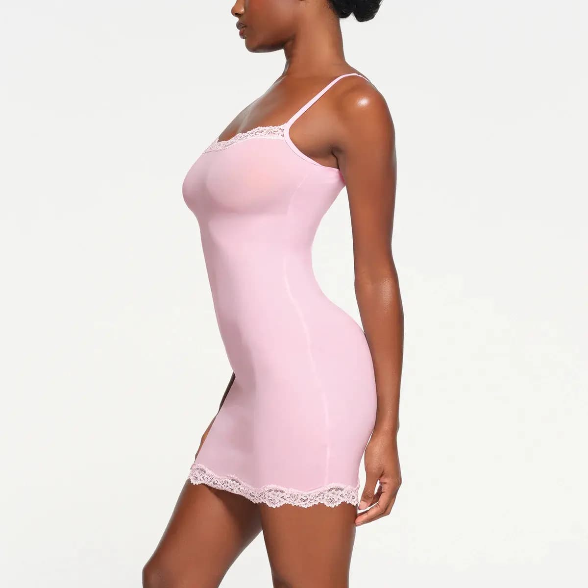 SKIMS FITS EVERYBODY LACE Qadın Slip Donu Cherry Blossom