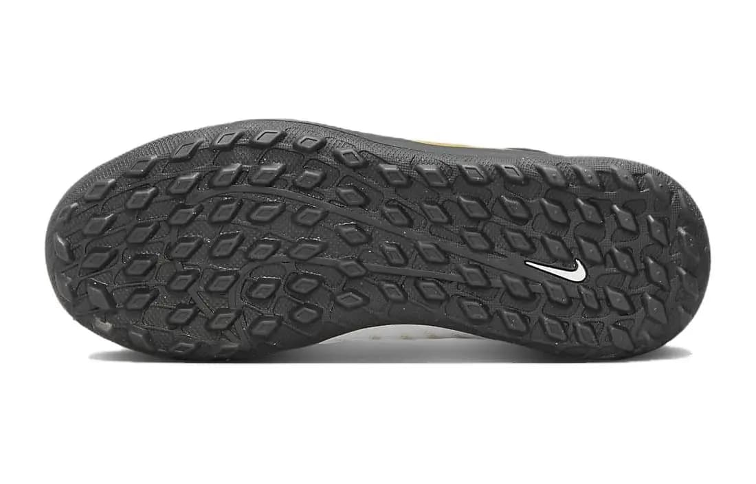 Nike Jr Phantom Luna II Club TF Cushioning Wear-Resistant Mid-Top Kids' Soccer Shoes Black White Teenagers 6