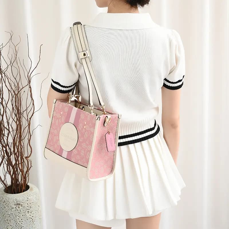 Lanbaofan Coach Dempsey 22 Tote Accessories Microfiber Strap Felt Liner Qadın Off-White 25