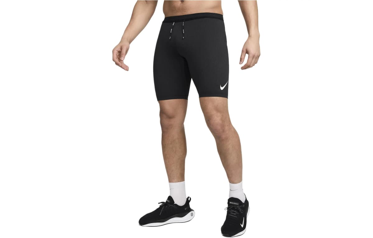 Nike AeroSwift Kişi Qaçış Şortu Qara