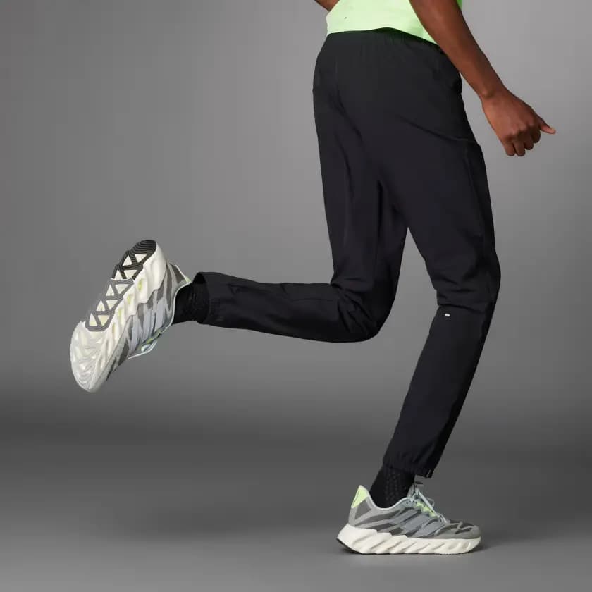 adidas Run It Tko Kişi Şalvarı Qara 3