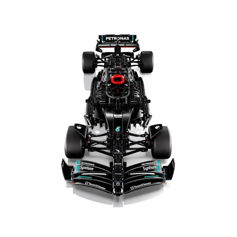 LEGO Mercedes-AMG F1 W14 E Performance 2