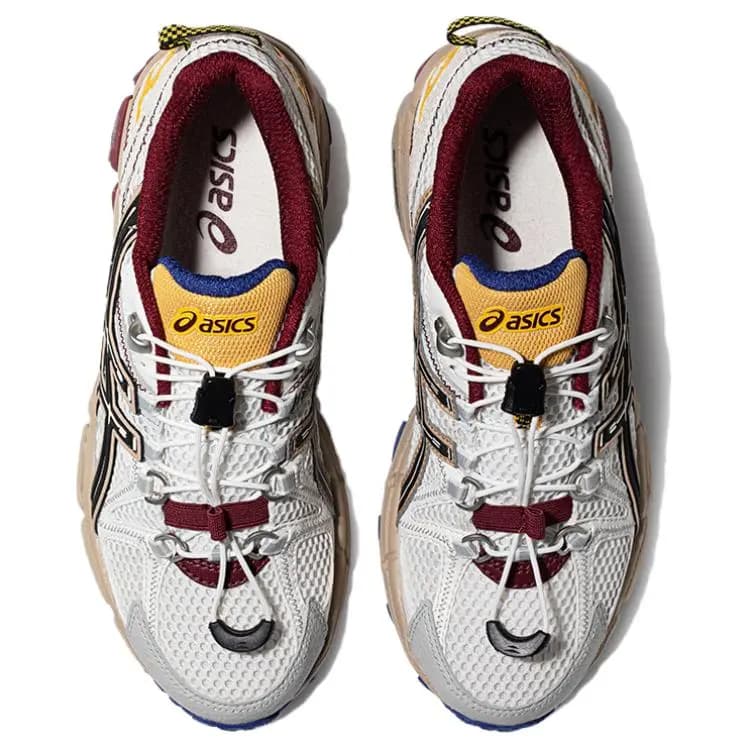Asics Gel Kahana 8 Qadın Qaçış Ayaqqabısı Ağ/Qara/Sarı 3