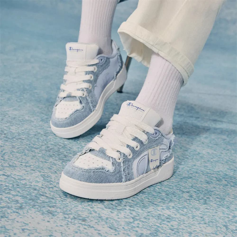 Champion Low Top Skateboard Shoes Unisex Light Blue 8