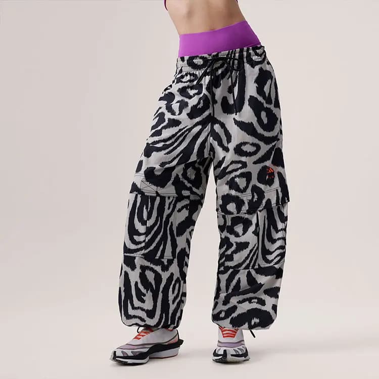 Adidas Loqo Printli Şalvar 6